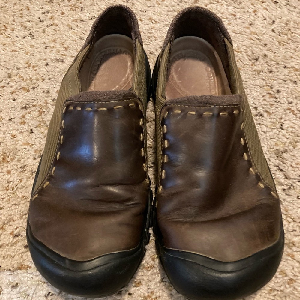 Keen Brown Leather Slip On shoes